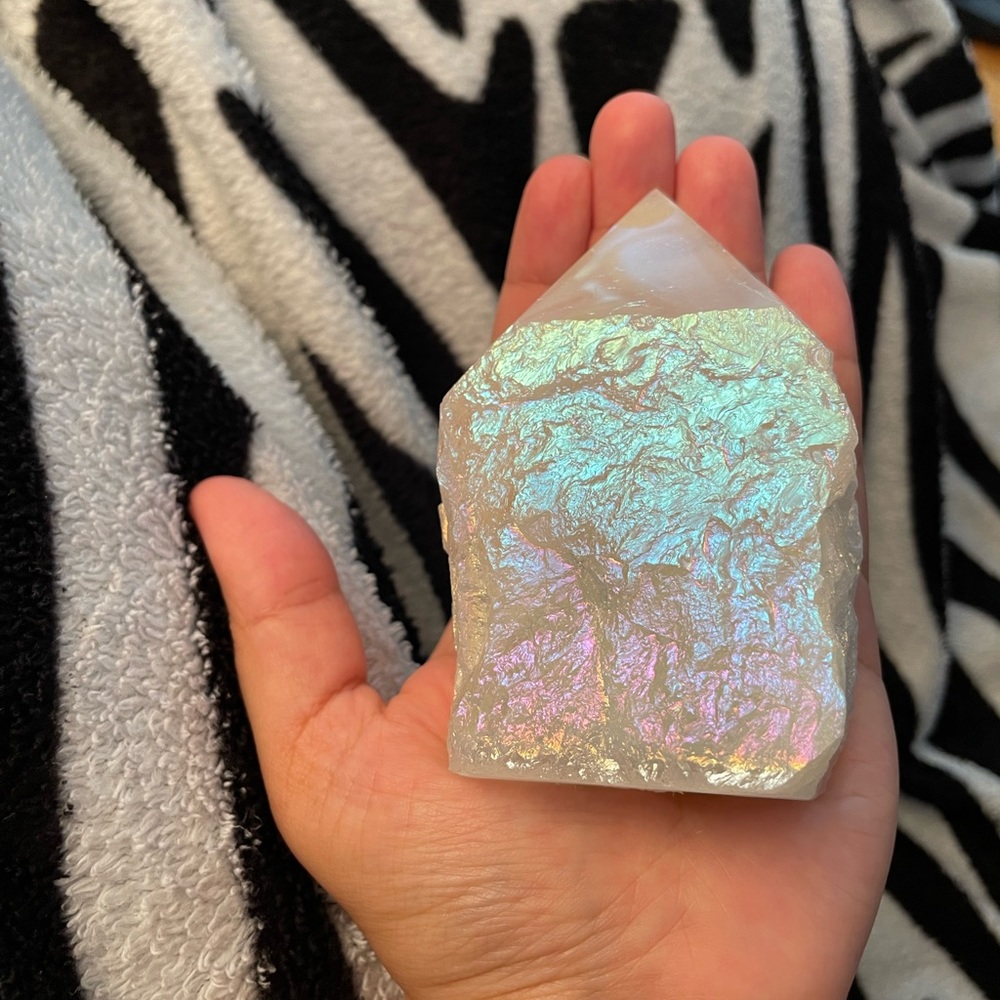 Angel Aura Quartz semi polish tower
